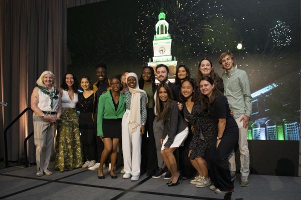 Board of Trustees Chair Liz Cahill Lempres ’83 TH’84 with the senior class gift students.