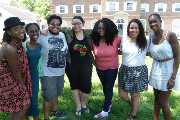 Group of smiling Dartmouth students